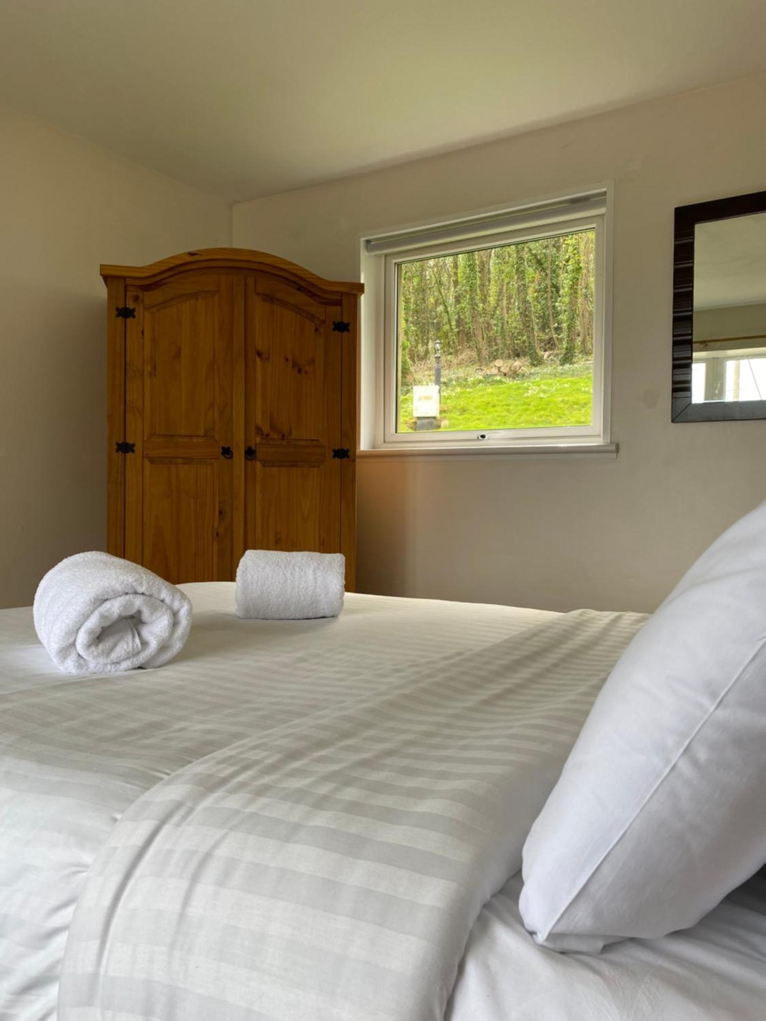 Watermouth Lodges Ilfracombe Oda fotoğraf